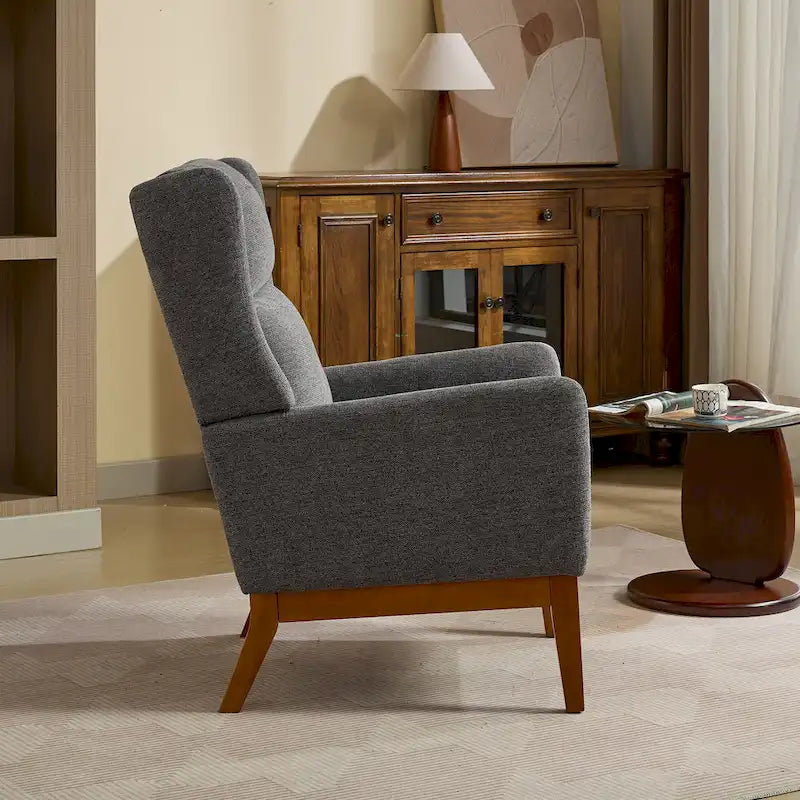 26.18 Poltrona imbottita con schienale alto