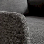 26.18 Poltrona imbottita con schienale alto