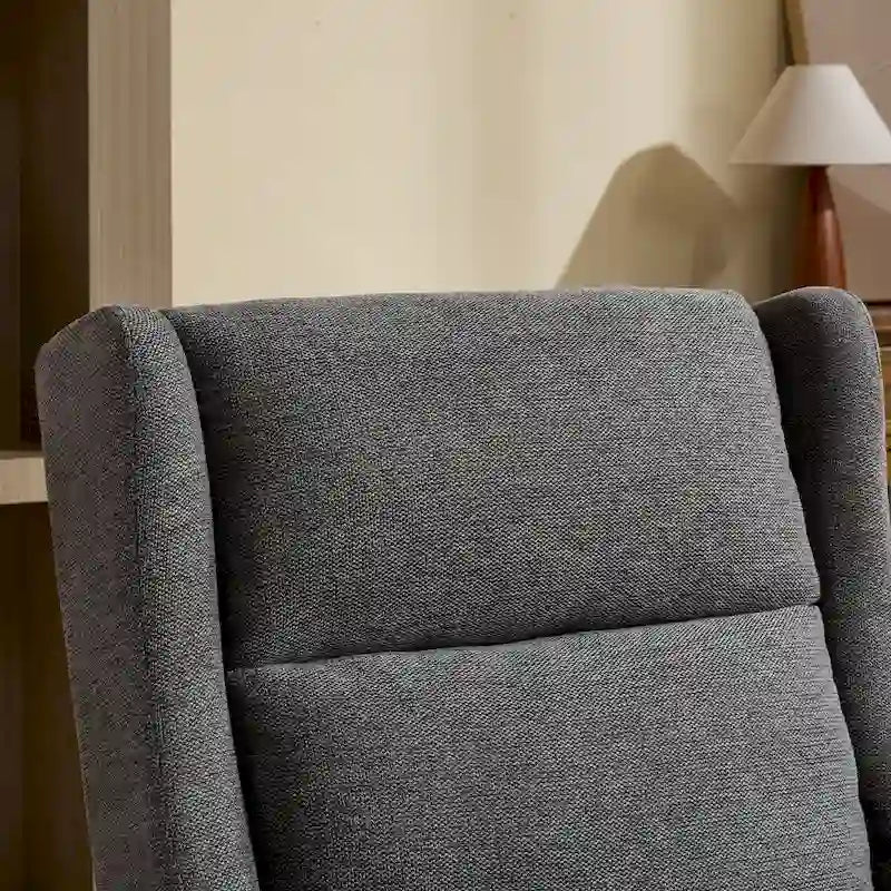 26.18 Poltrona imbottita con schienale alto