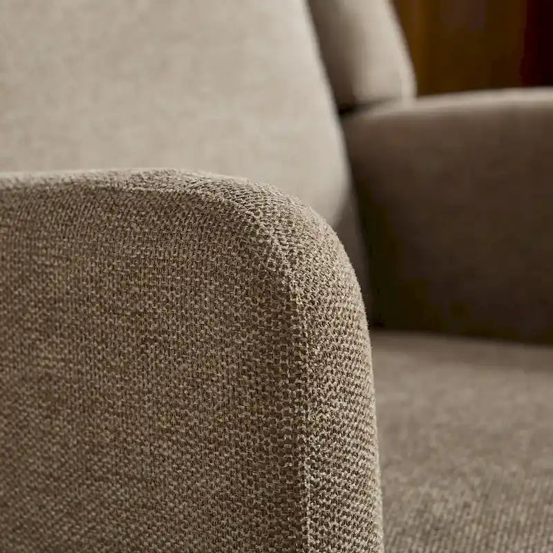 26.18 Poltrona imbottita con schienale alto