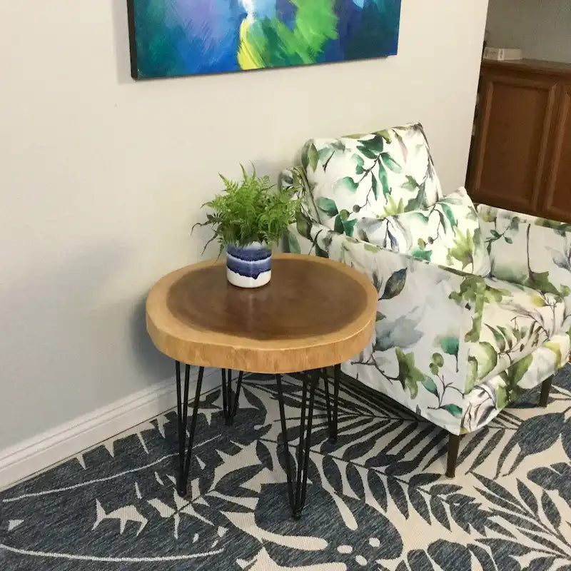 Tavolino da caffè rotondo in legno massello naturale