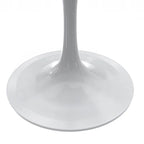 Tavolo da pranzo quadrato LeisureMod Verve con piano in resina e base in acciaio bianco per cucina e sala da pranzo