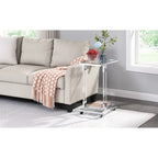 Tavolino da spuntini Grondin moderno e contemporaneo a forma di C con struttura in vetro temperato, acciaio e acrilico, ruote bloccabili