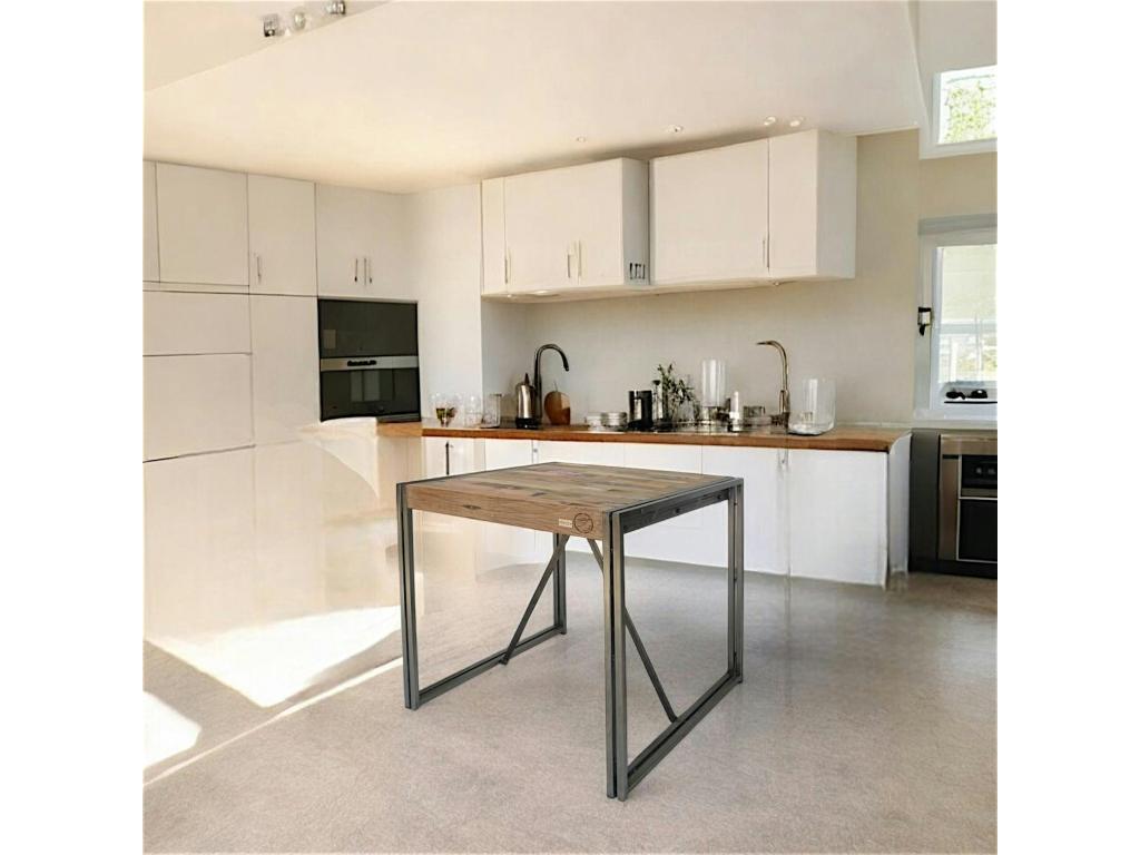 Tavolo beige, 80 x 80 cm